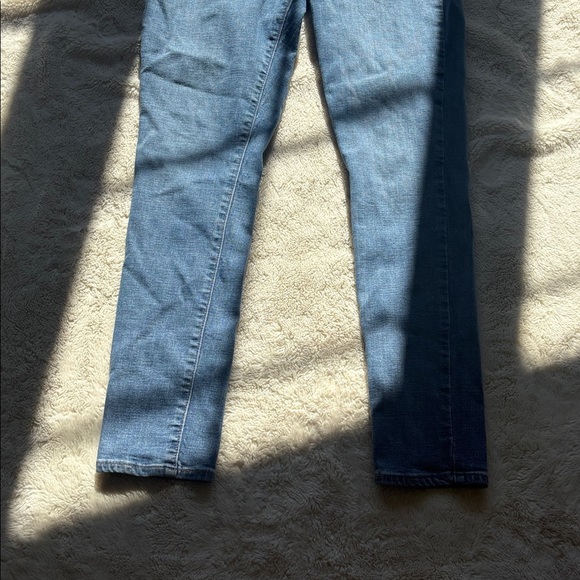 Levi’s 711 Skinny Jeans Size W31 L30 | Light Wash | Mid Rise | Everyday Classic - Picture 3 of 9